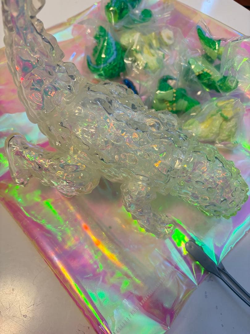 ToyFields ゴーヤ怪獣 クリアーオーロラ ソフビ - メルカリ