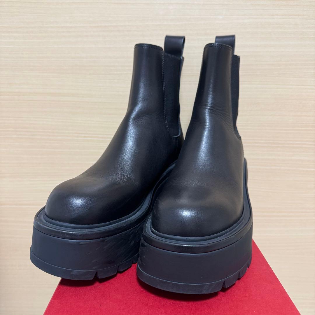 ヴァレンティノ　ショートブーツ　ブラック　厚底　プラットフォーム　37