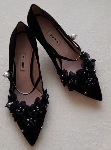チャンmiu miu　ミュウミュウ　ビジューパンプス