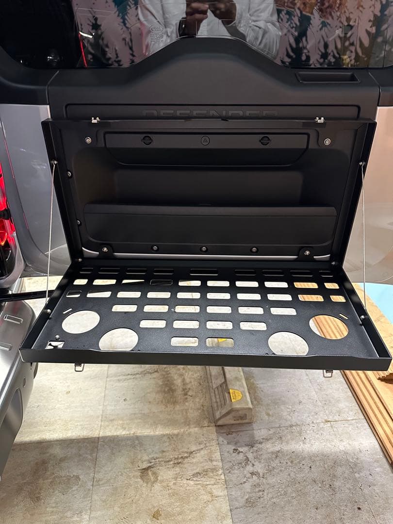 DEFENDER専用 リアゲートテーブル 安い 折りたたみ カップホルダー付き