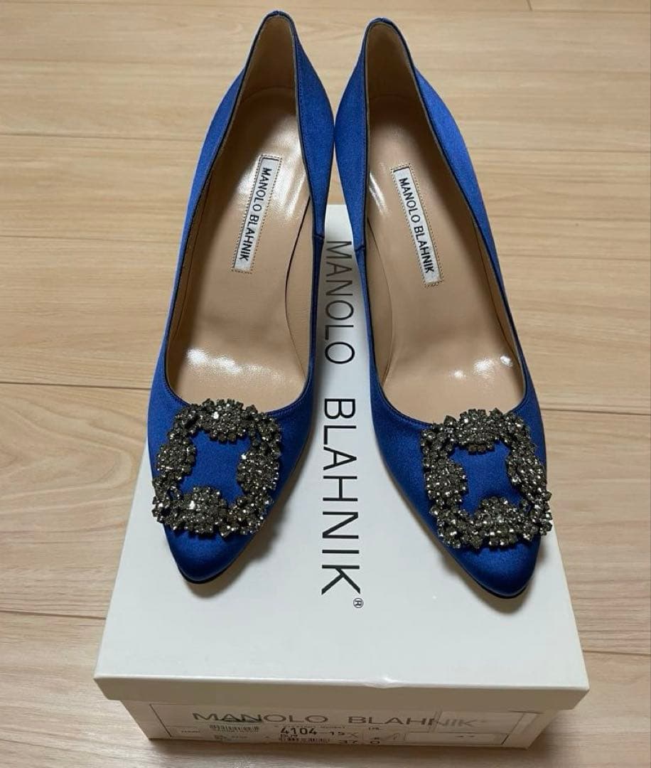 専用•新品】MANOLOBLAHNIKハンギシ青サテン24cm/ヒールh7cm