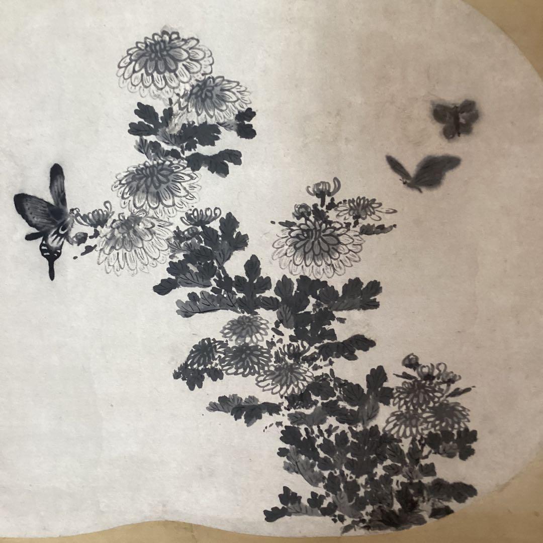 松花堂昭乗筆 紙本水墨画掛軸 《菊花舞蝶之図》 軸先紫檀 掛軸一幅 309