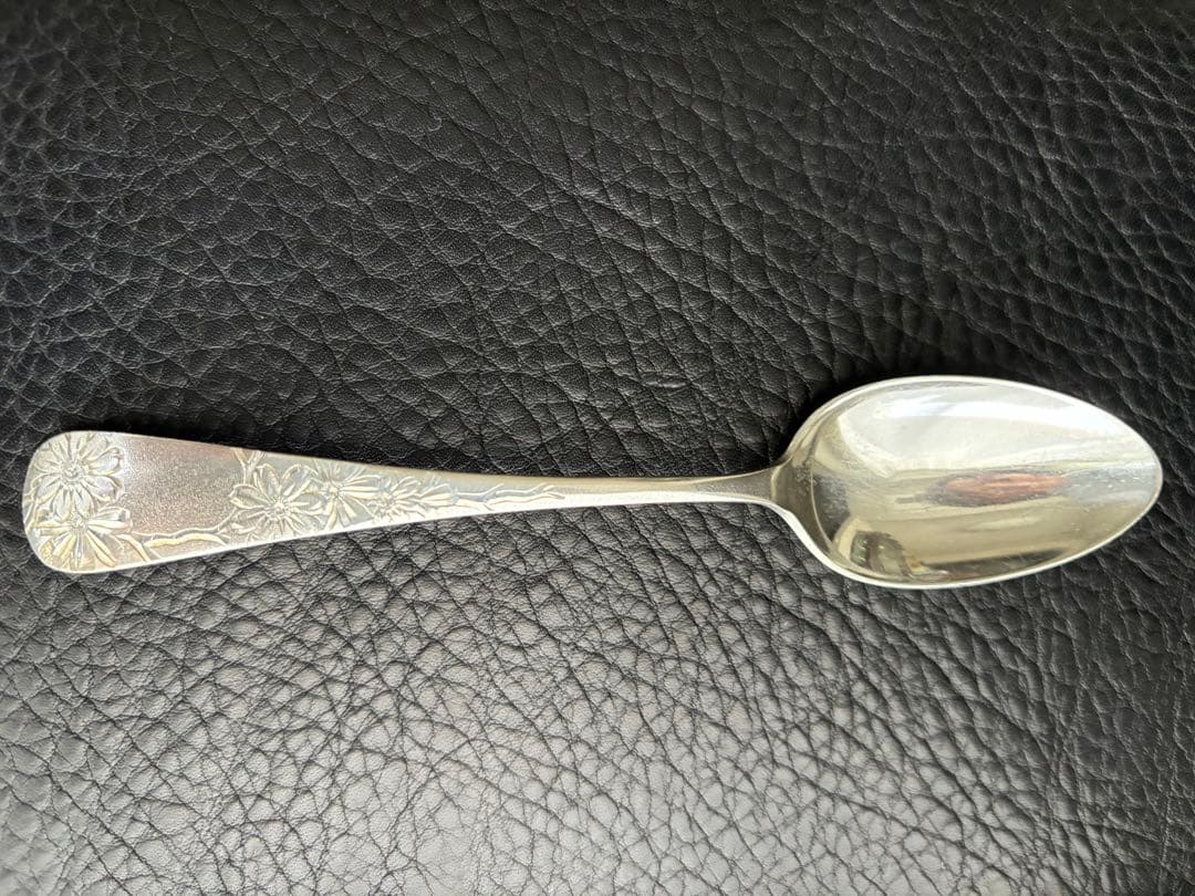 純銀／スターリング お花のブライトカット バターナイフとスプーン