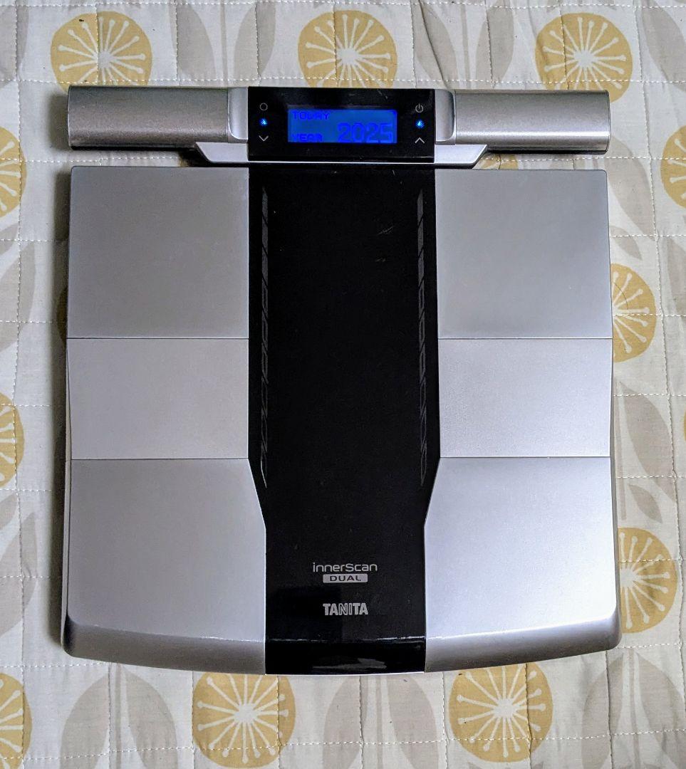 タニタ 体組成計 RD-800 タニタ、右腕など部位ごとの筋質を評価できる体組成計「RD-800