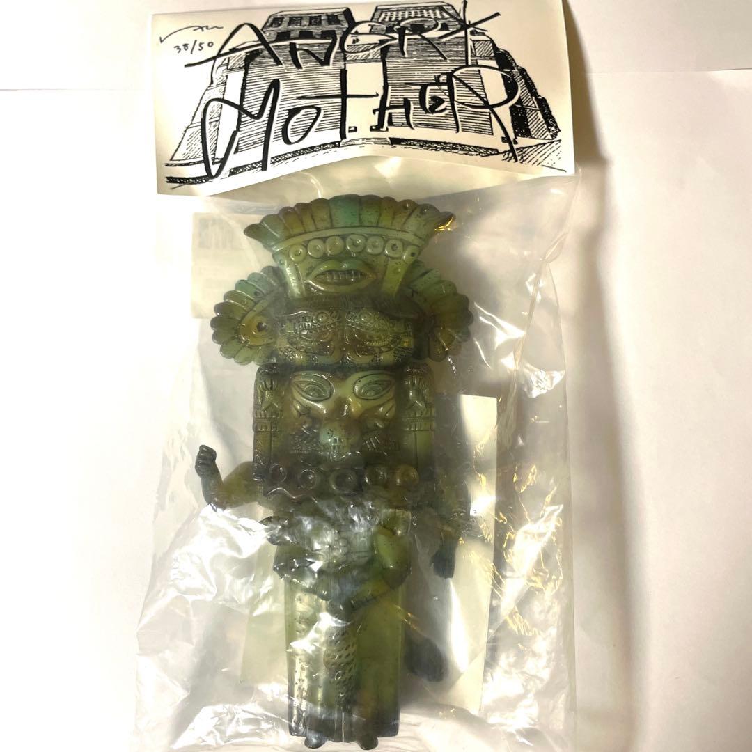 佃弘樹Angry Mother Stone Color Verソフビ