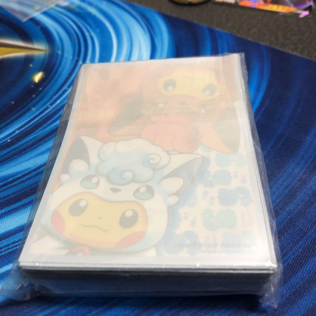 ポンチョを着たピカチュウ ロコン アローラロコン デッキケース