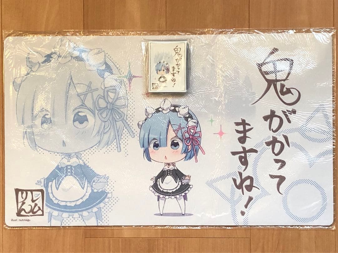 Re:ゼロから始める異世界生活 リゼロ レム スリーブ&プレイマットセット Amazon.co.jp: Re:ゼロから始める異世界生活 ラム＆レム 特製台座