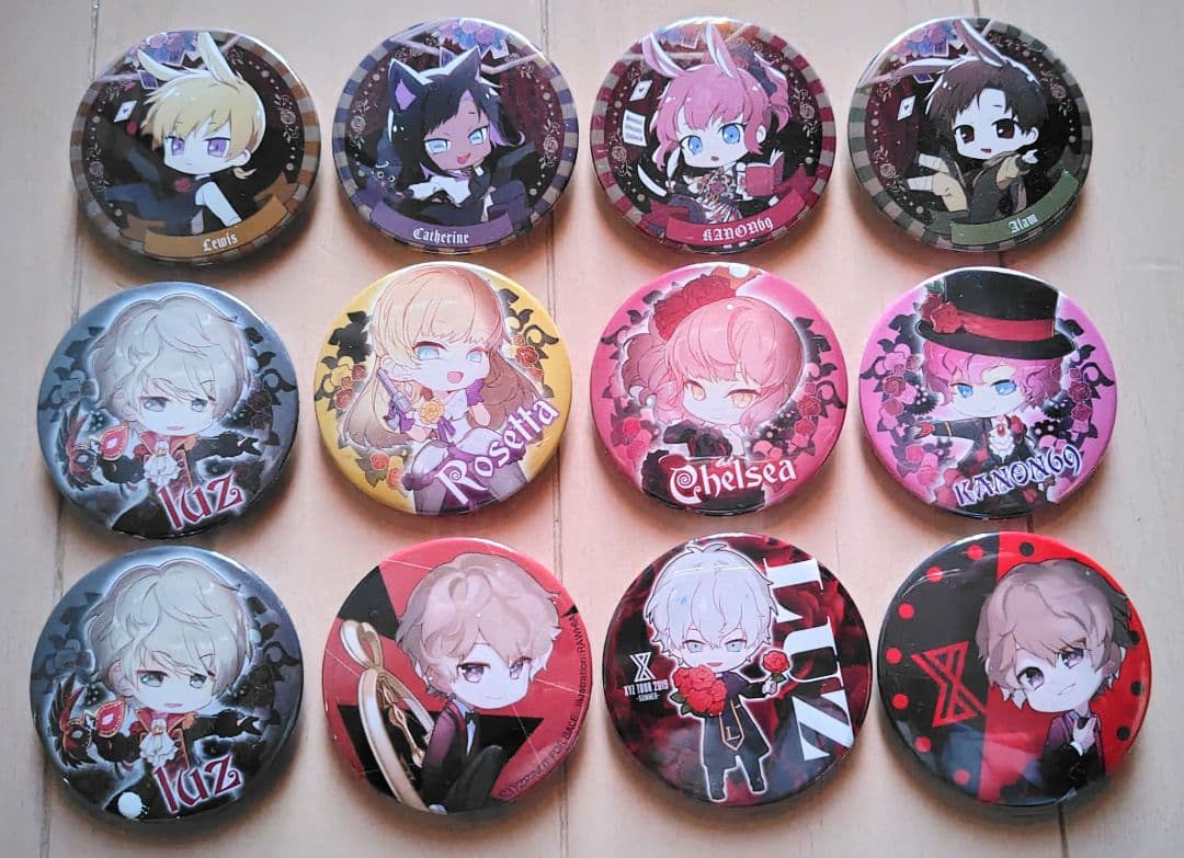 XYZ ロイスキャ 缶バッジ 12個 セット - メルカリ