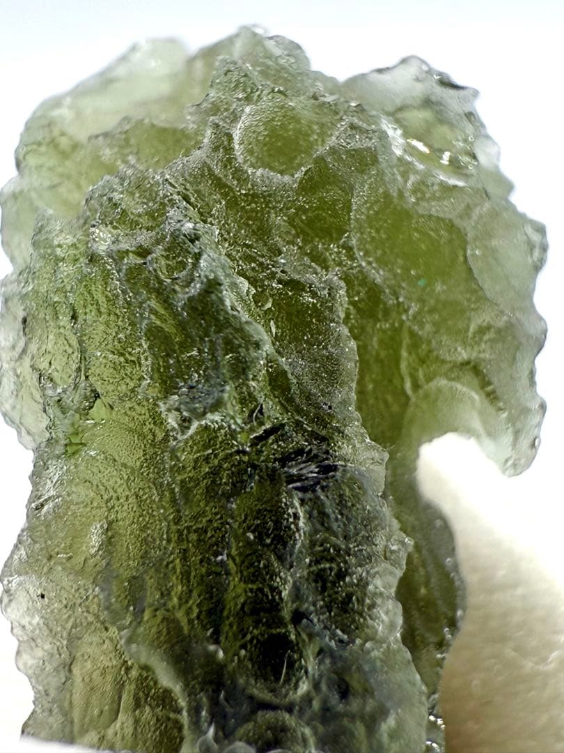 モルダバイト　モルダウ石　原石　鉱物　標本　天然石　石