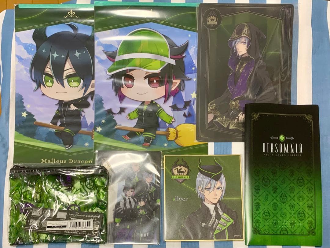 ディアソムニア寮 約150点 シルバー多め まとめ売り ツイステ