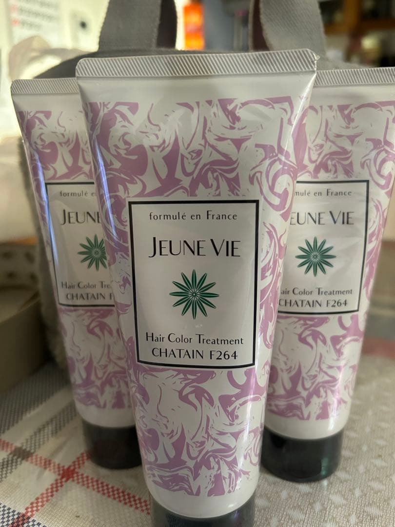 ジュネヴィのヘアカラーリング剤3本セット カラースタジオ カラー / ウエラ(ヘアカラー, シャンプー・ヘアケア