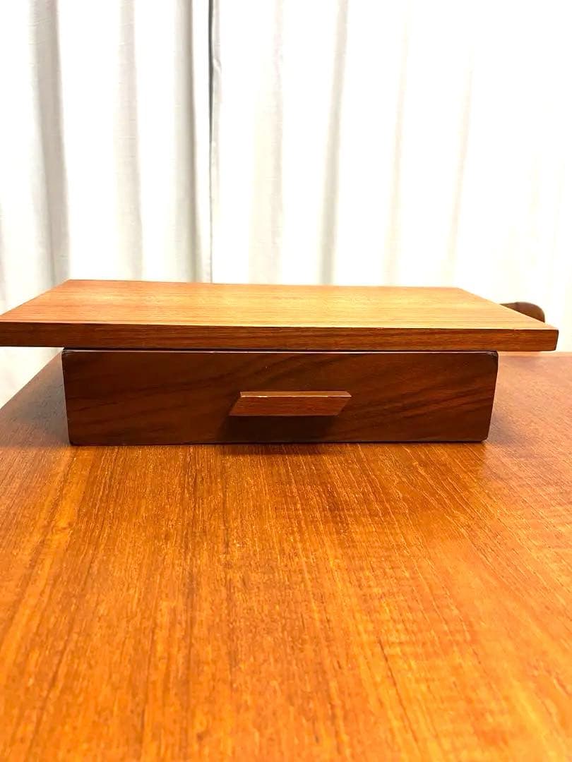 北欧ヴィンテージ　ウォールシェルフ