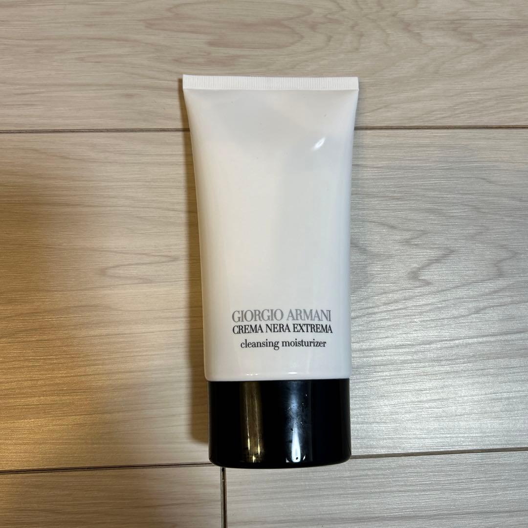 ジョルジオアルマーニ　洗顔料　クレマ　ネラ　エクストレマ　クレンジング　フォーム