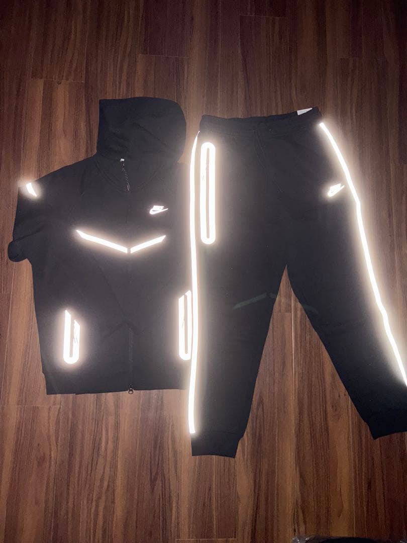 反射 Nike テックフリース セットアップ M 上下 リフレクティング 関税込【NIKE】反射テックフリース リフレクティブ 上下セット (Nike