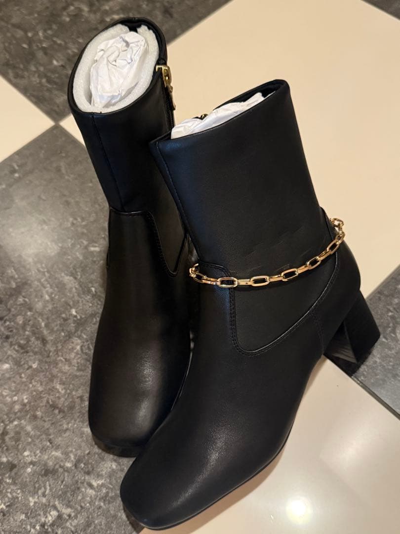【未使用】スローブイエナ　チェーン付きヒールショートブーツ25 子山羊革　本革