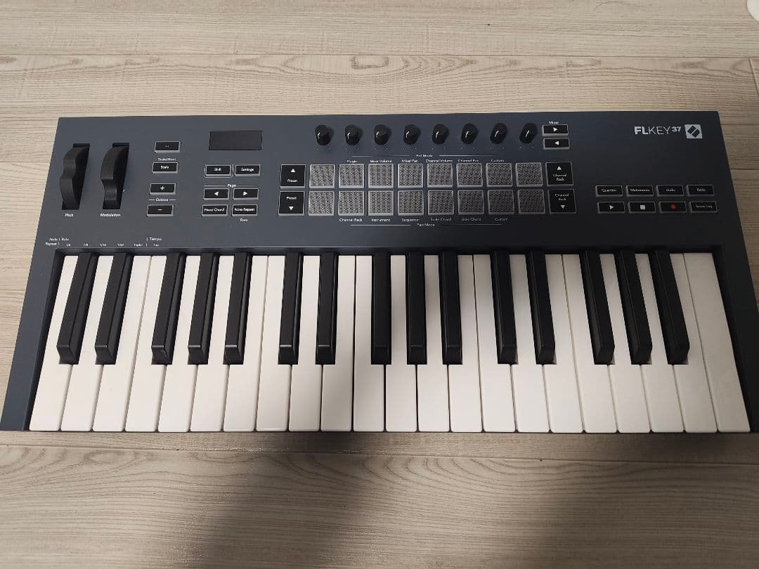 Novation FLKEY37 MIDIキーボード FL Studio