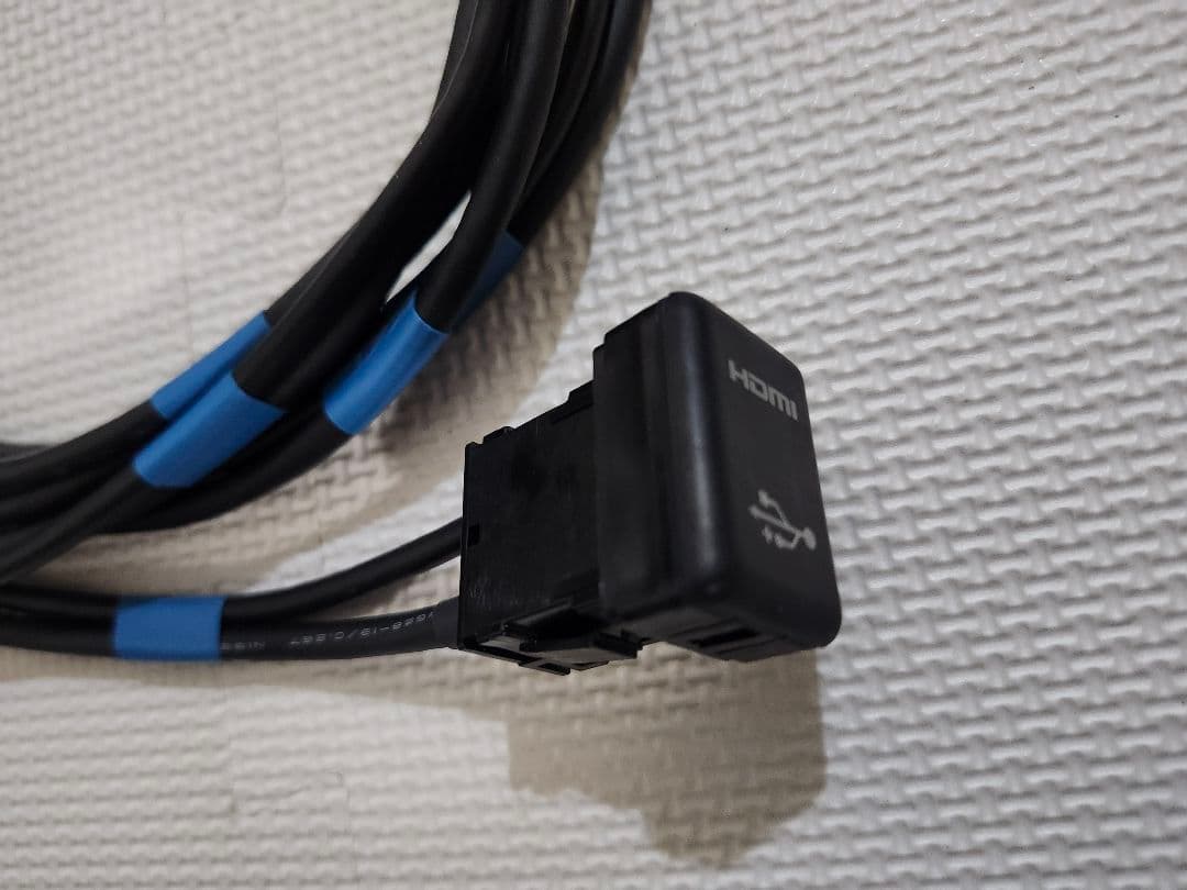 佐藤弘　HDMI/USB入力端子 品番086B0-00010　未使用品