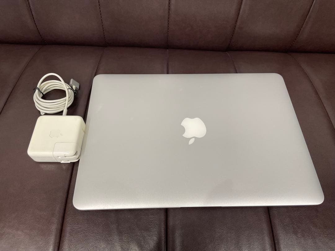 美品　使用回数少　MacBookAir 13-inch, Early 2014