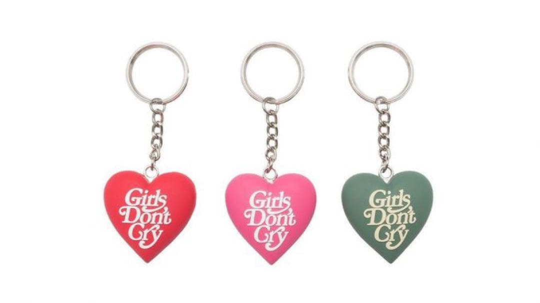 Girls Don't Cry ガールズドントクライ ハート型キーホルダー - メルカリ