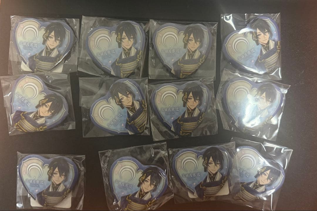 刀剣乱舞　三日月宗近　ハート缶バッジ 刀剣乱舞-ONLINE- ハート缶バッジコレクション 壱