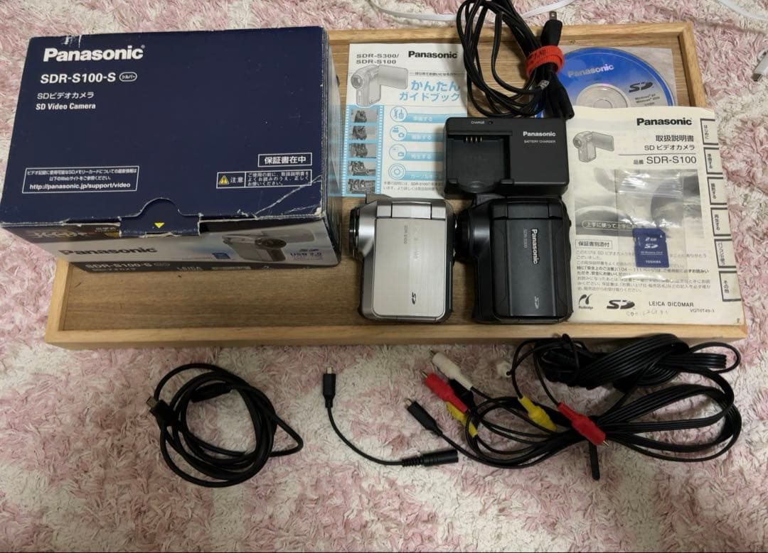 panasonic sdr-s100とsdr-s300 2台セットと付属品あり