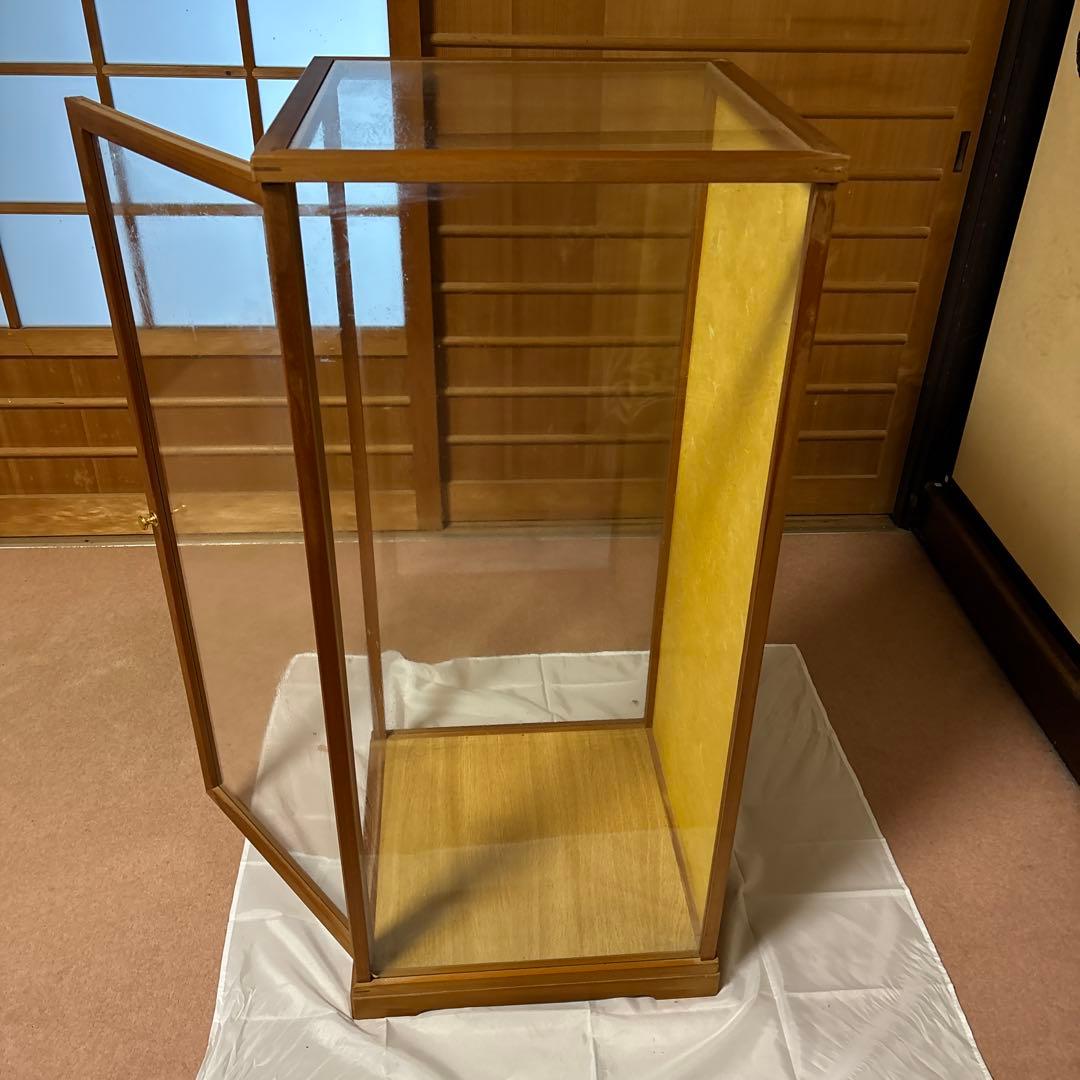 木製 鳥の彫刻 茶色と金色の羽根 雉 剥製 掘り出しもの - メルカリ