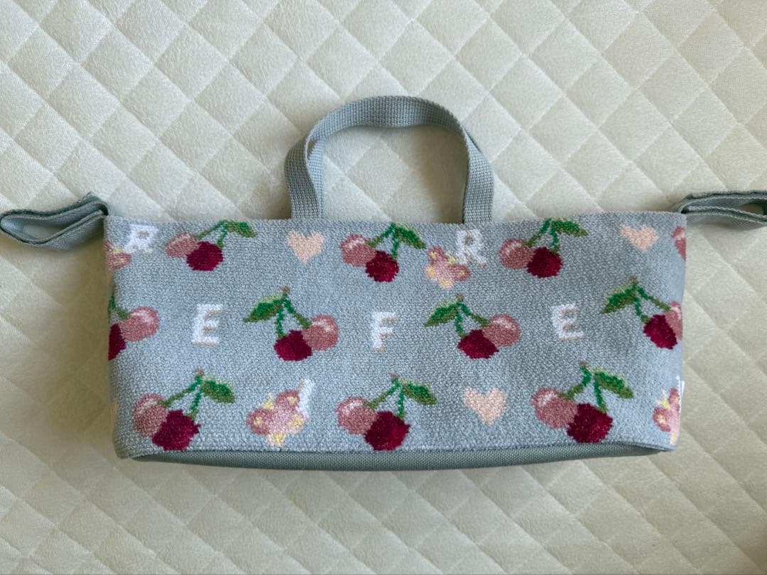 フェイラー　ベビーカーバッグ　ベビーカーポーチ チェリー さくらんぼ フェイラー ベビーカーポーチ さくらんぼ - メルカリ