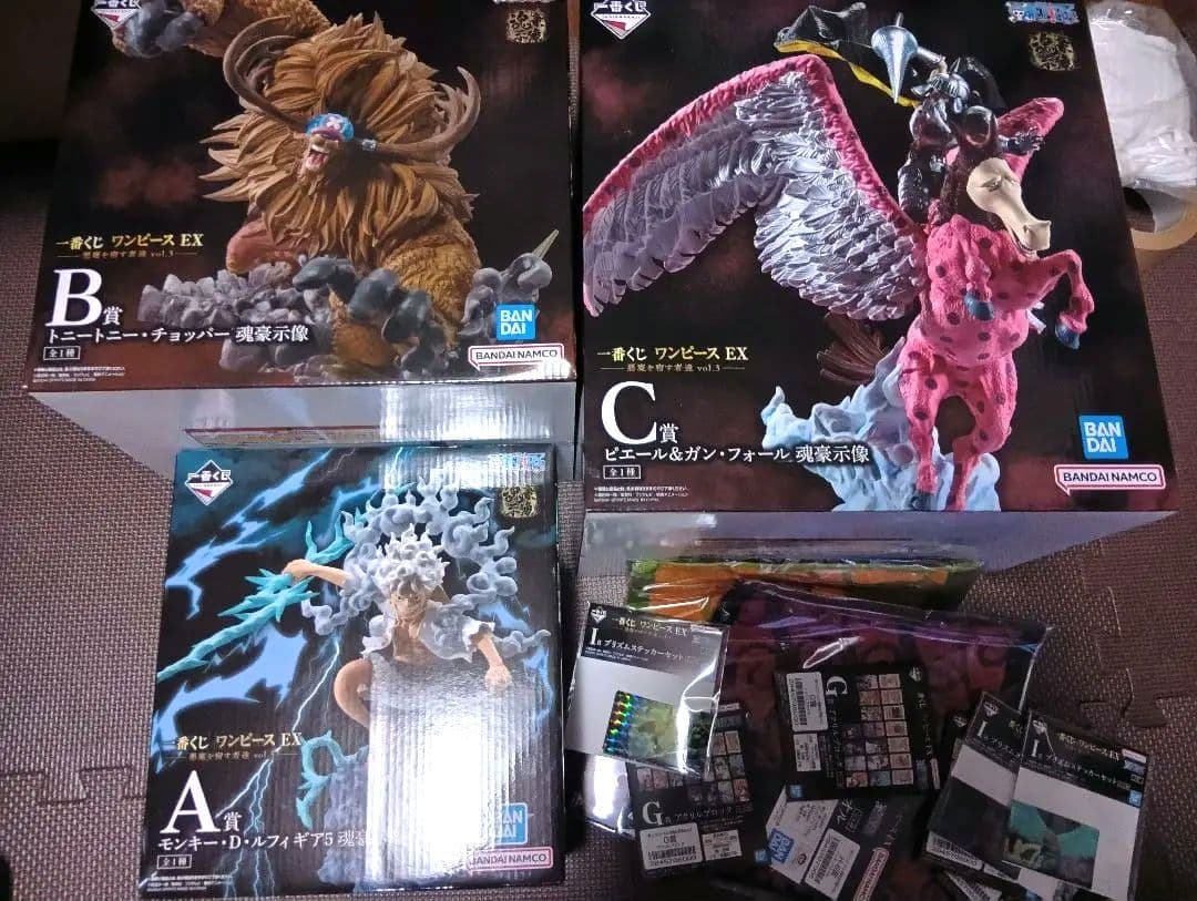 一番くじ　ワンピース　A賞　B賞　C賞　ギア5 ニカ　チョッパー　ガン・フォール