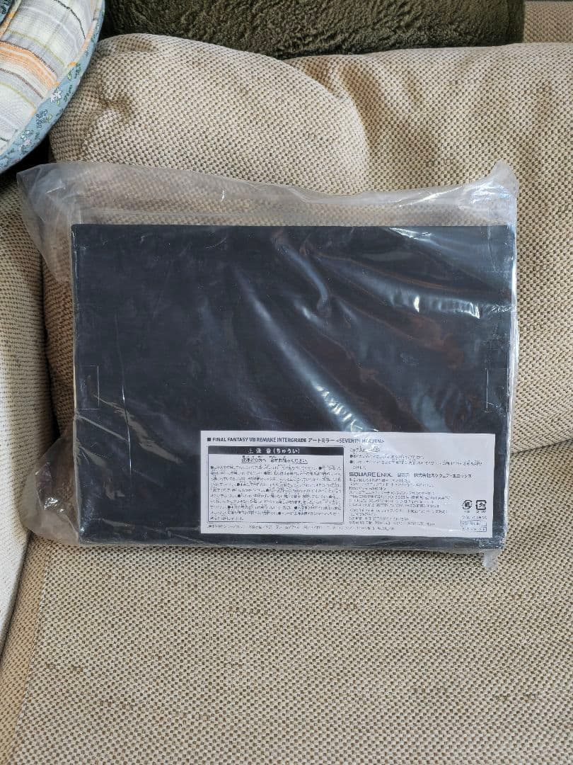 FF7 REMAKE アートミラー レッドブル限定100個 - メルカリ