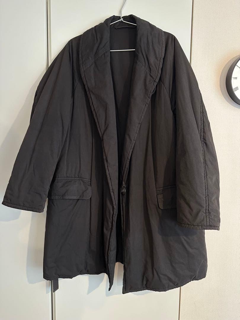 COMOLI 中綿(プリマロフト)タイロッケンショールカラーコート