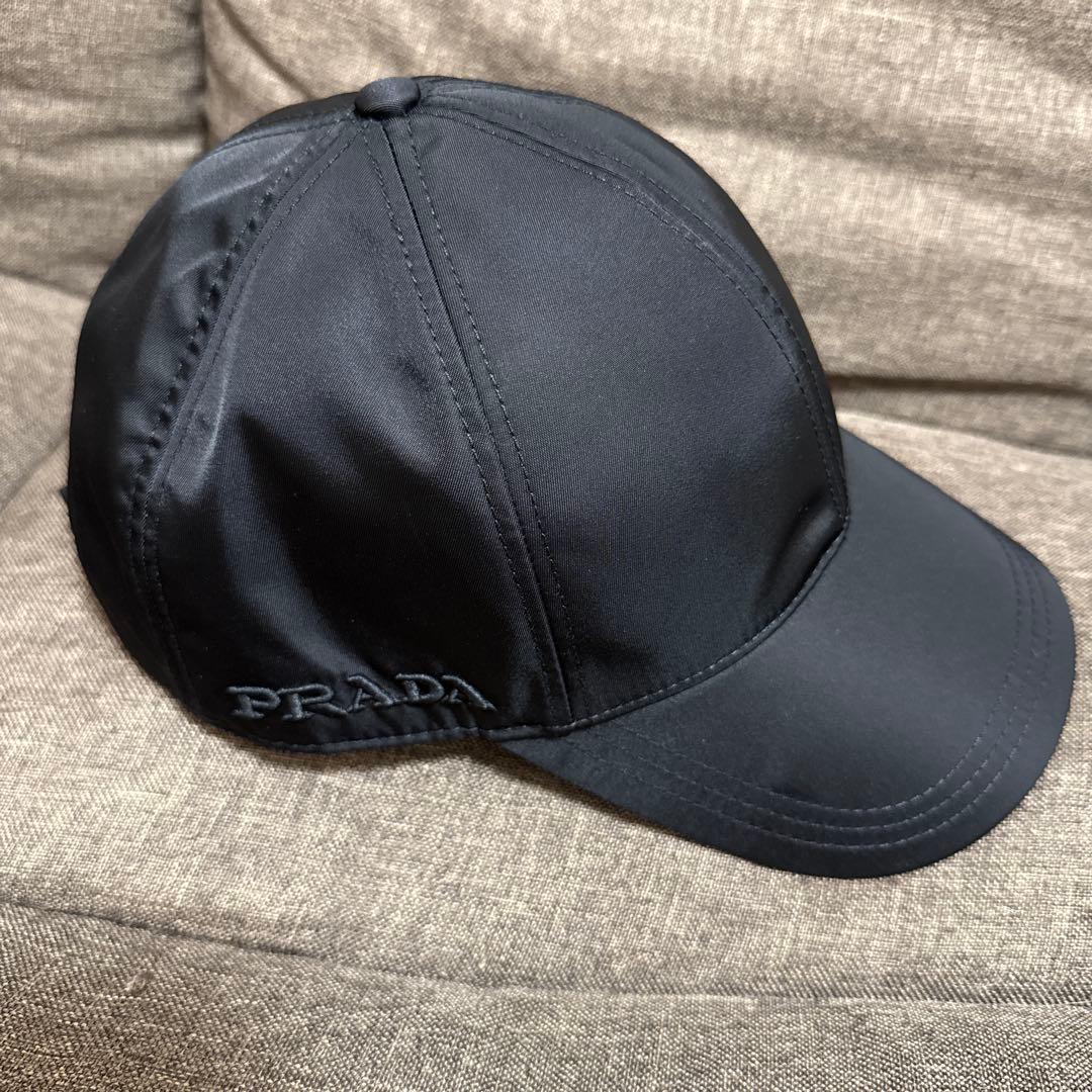 プラダ　ナイロンベースボールキャップ