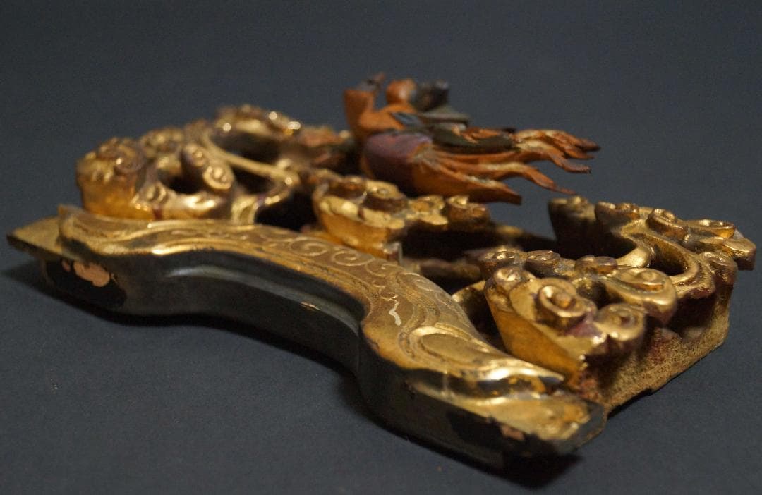 江戸末期一刀彫り高浮彫『天女飛天図』 木造彩漆金箔 木彫欄間飾り置物