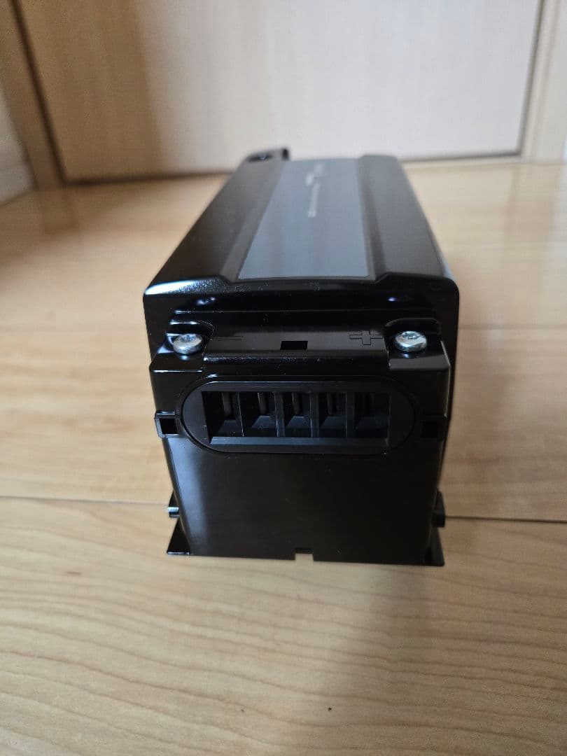 YAMAHA　電動自転車用バッテリー X83-8212A-23　8.4Ah