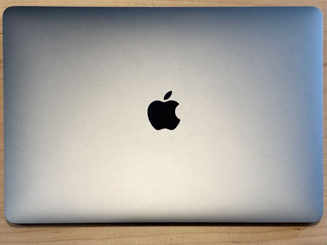 MacBook Pro 13インチ late 2016 スペースグレー