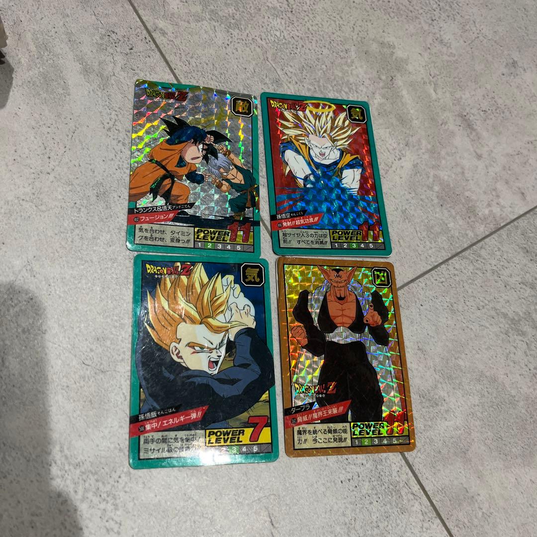 ドラゴンボール カード レア 裏カード 3枚はめくるとカードあり