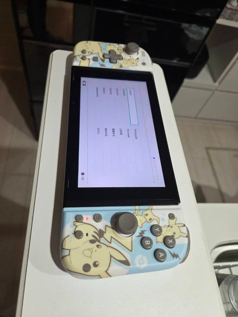 Nintendo Switch 本体 旧型 任天堂　2018年製コントローラー付