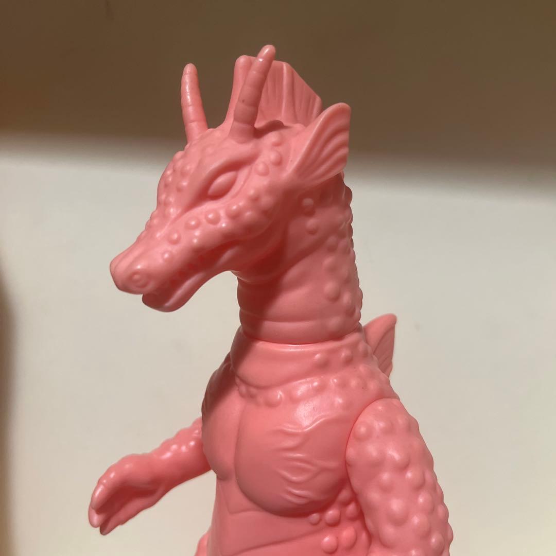 M1号製 チタノザウルス ピンク未塗装 ソフビ フィギュア ゴジラ