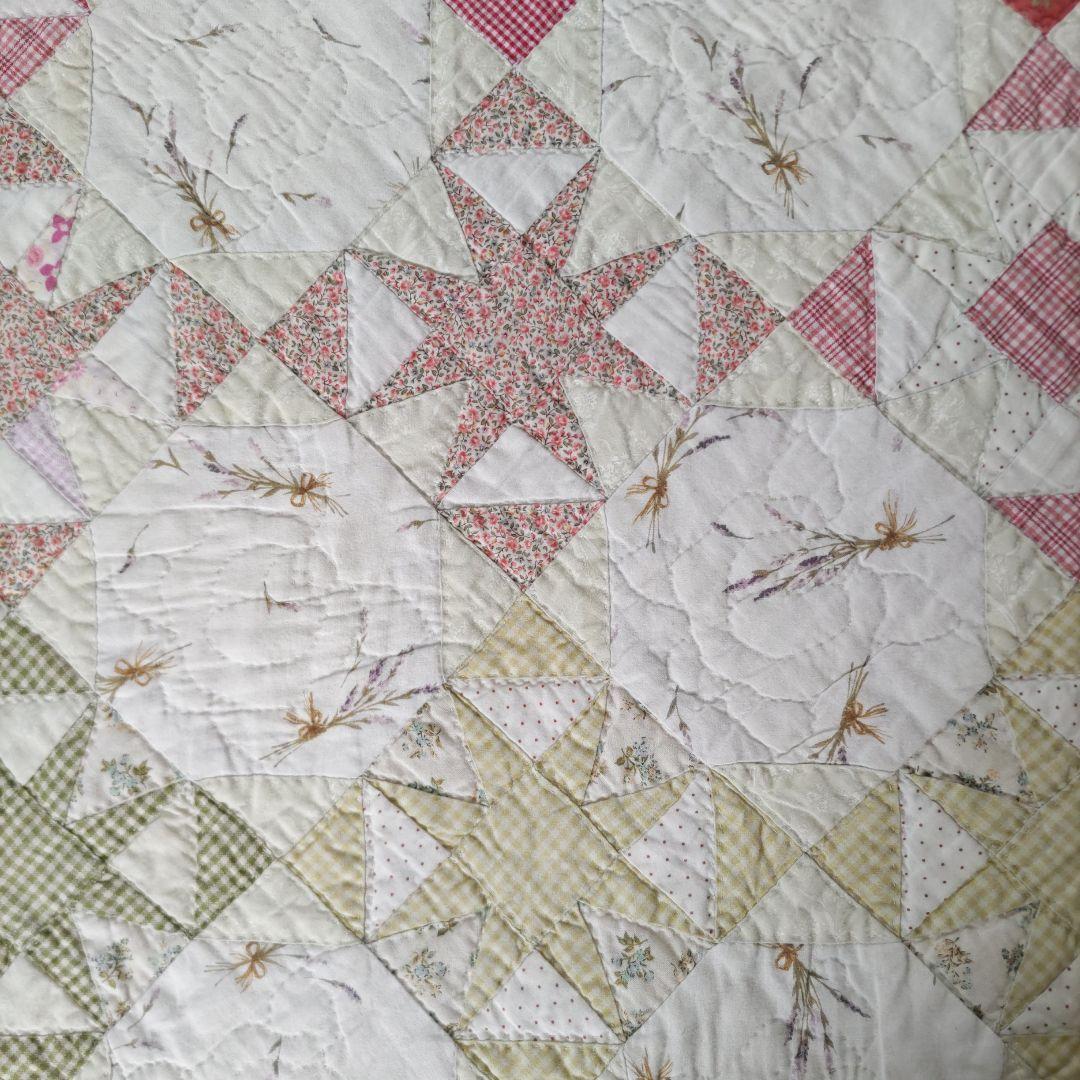 ✨イブニングスターグラデーションベッドカバー✨パッチワークキルト