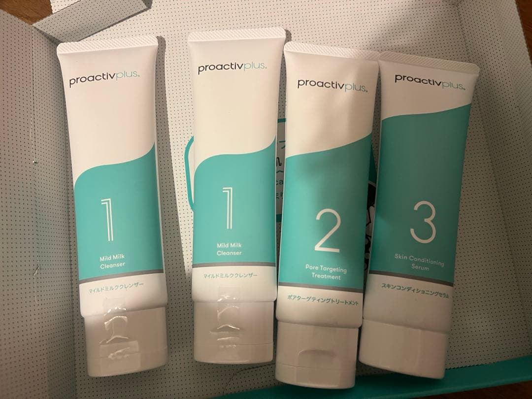NEW ニキビケア ニキビ跡 スマートセット 90日サイズ4本セットミルクタイプ Amazon.co.jp: （旧モデル）プロアクティブ + 薬 用 スマートセット(30