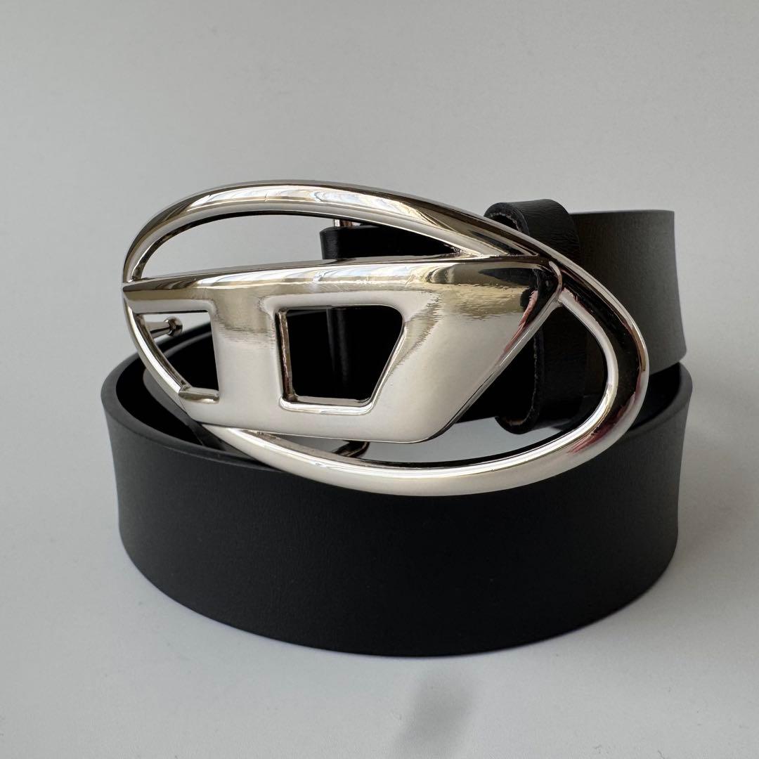 【極美品】 DIESEL レザー　べルト ブラック ロゴ バックル Diesel ロゴバックル レザーベルト | ブラック | FARFETCH JP