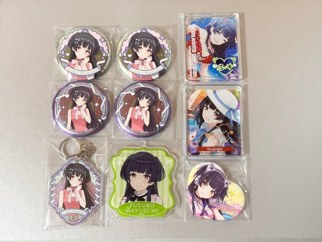 シャニマス　黛冬優子　缶バッジ　キーホルダー　コロッタ　しぐれうい