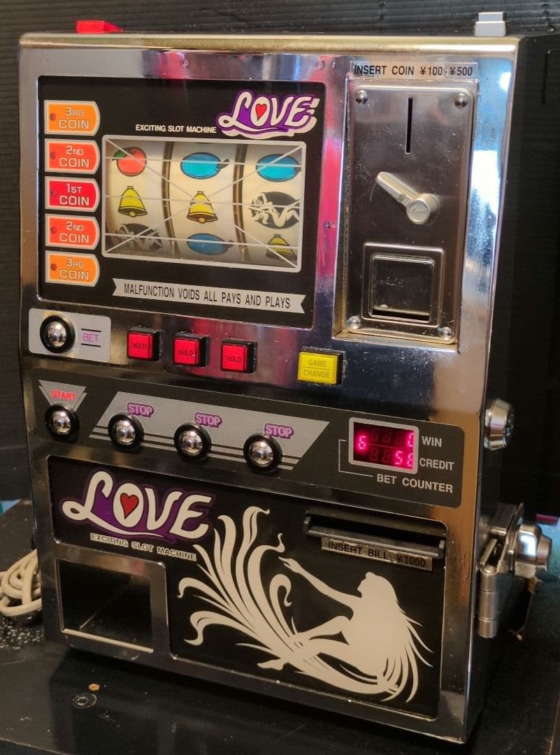 卓上ミニスロット「LOVEラブ」レトロゲーム機 卓上ゲーム レア希少 カギ無し 卓上ミニスロットマシーン LOVE レトロゲーム機 卓上ゲーム レア 希少