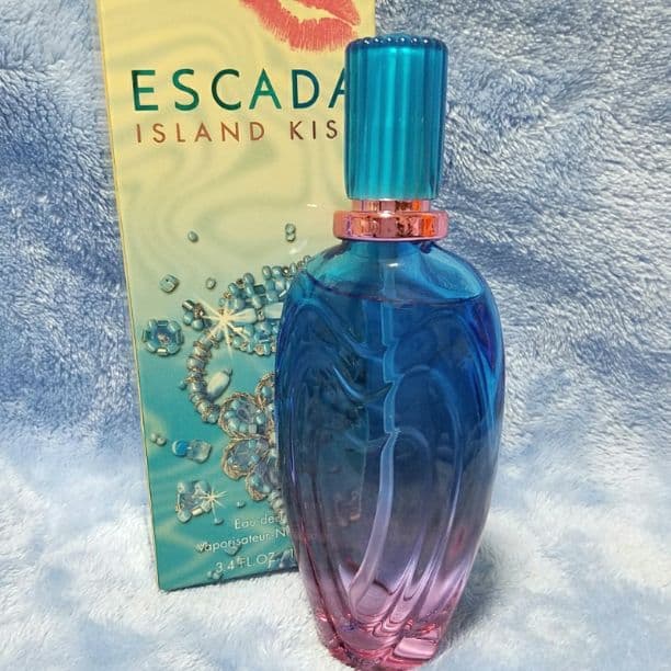 値下ほぼ新品◆アイランドキッス100ml◆エスカーダ◆入手困難2004年限定発売
