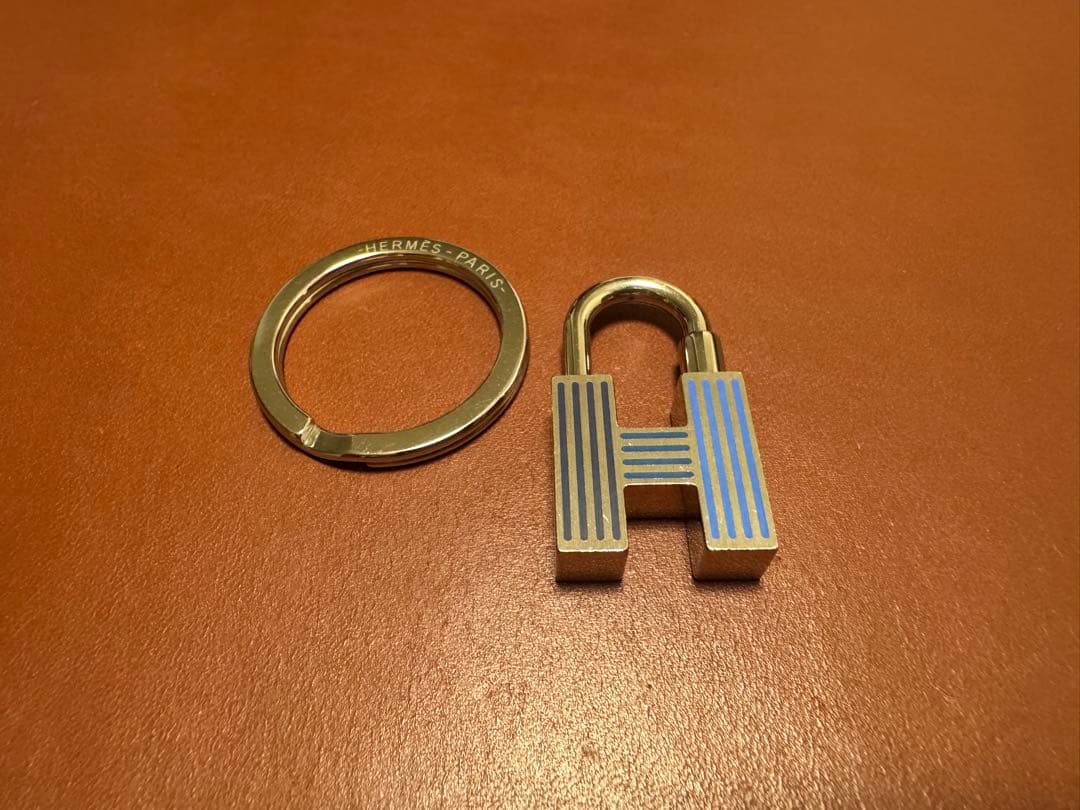 エルメス カデナ クイズ レインボー キーリング キーホルダー