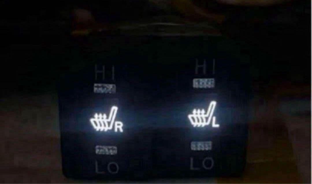 後付けシートヒーター　200系ハイエース　プリウス　プリウスα