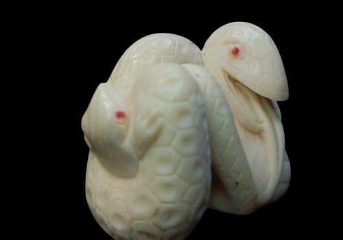 定一 在銘 「蛇と蛙 」根付