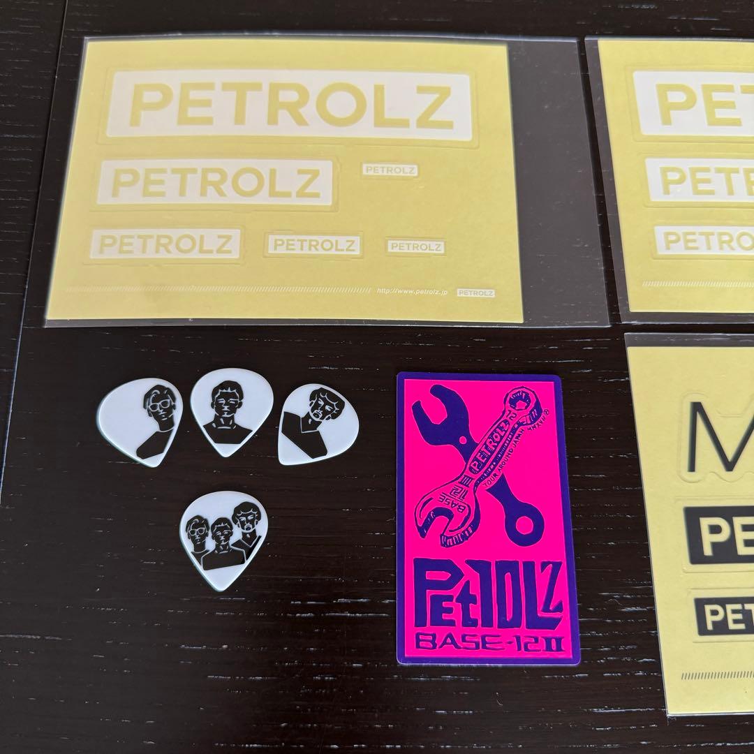ペトロールズ/PETROLZ/ステッカー/ピック/シール - メルカリ