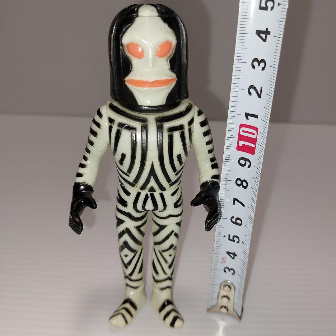 ☆ウルトラマン 怪獣シリーズ ウルトラ怪獣ダダ！当時物ソフビ - メルカリ