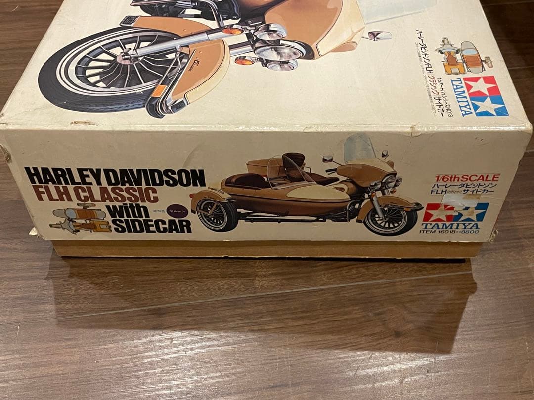 開封品 タミヤ 1/6 ハーレーダビットソン FLHクラシック サイドカー