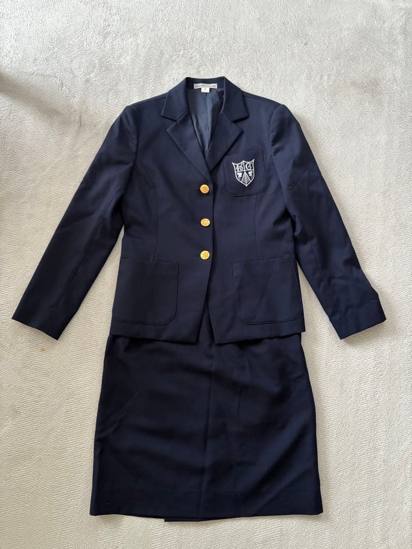甲南女子大学　スーツ